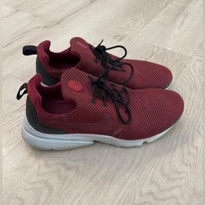 Nike Presto Fly SE red size 10